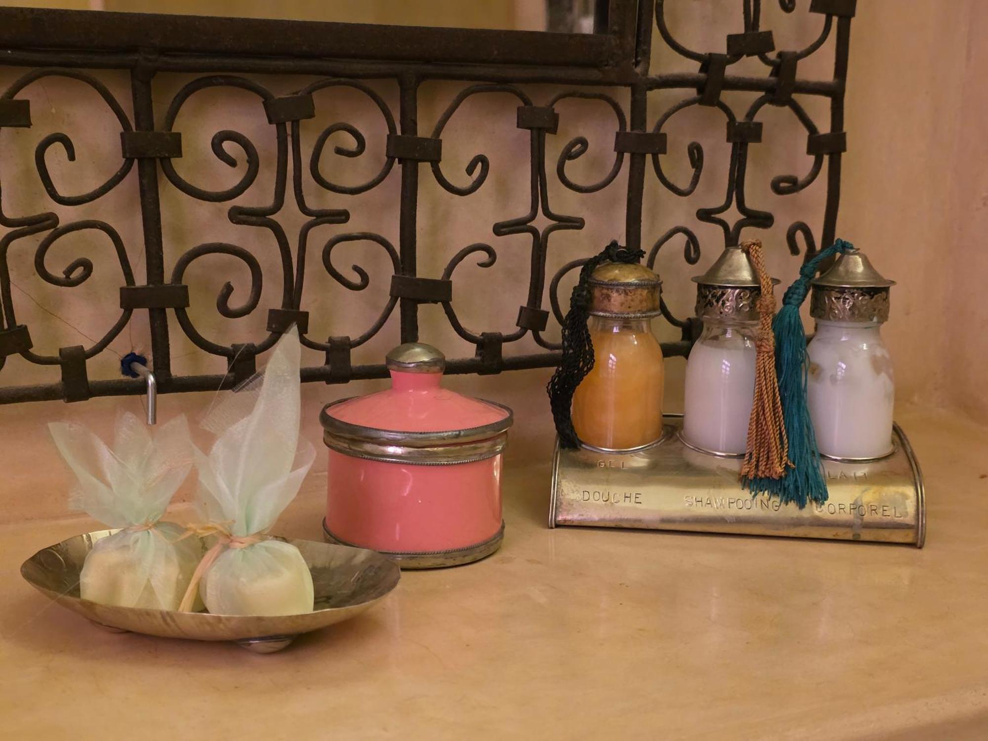 Riad Aloes & Spa (Adults Only) มาร์ราเกช ภายนอก รูปภาพ